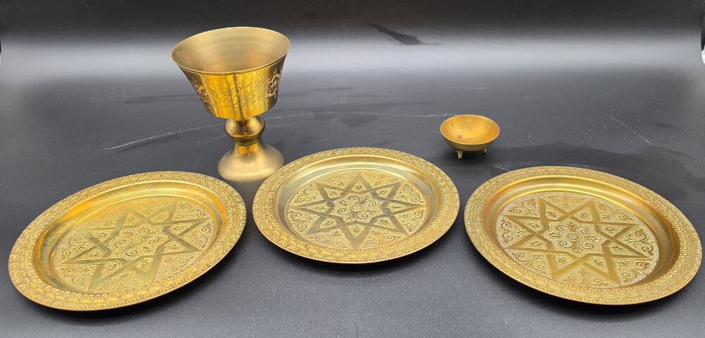 Vintage Brass Judaica Set 3 Star Plates Chalice Communion Goblet Small Feet Cup